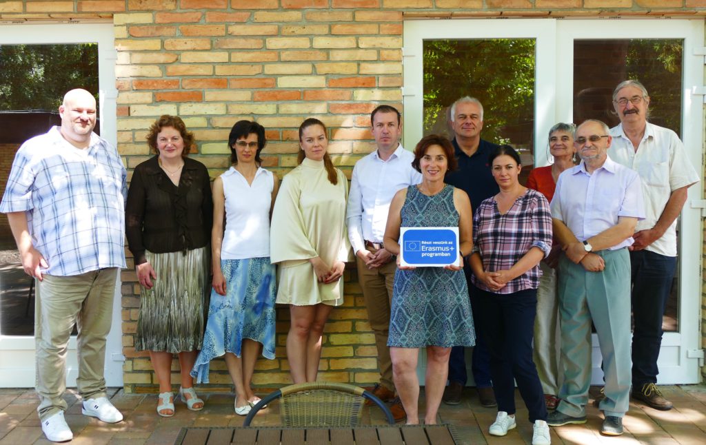 csoportkep_tata_08_11