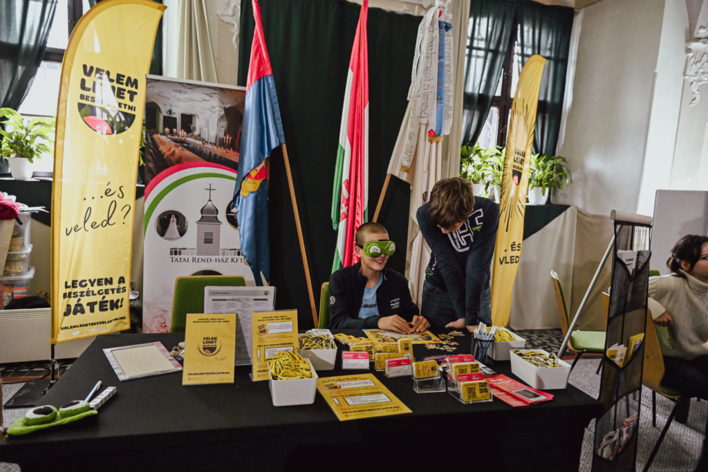 Kösz, jól vagyok. Tényleg? – Lelki Egészség Roadshow Tatán