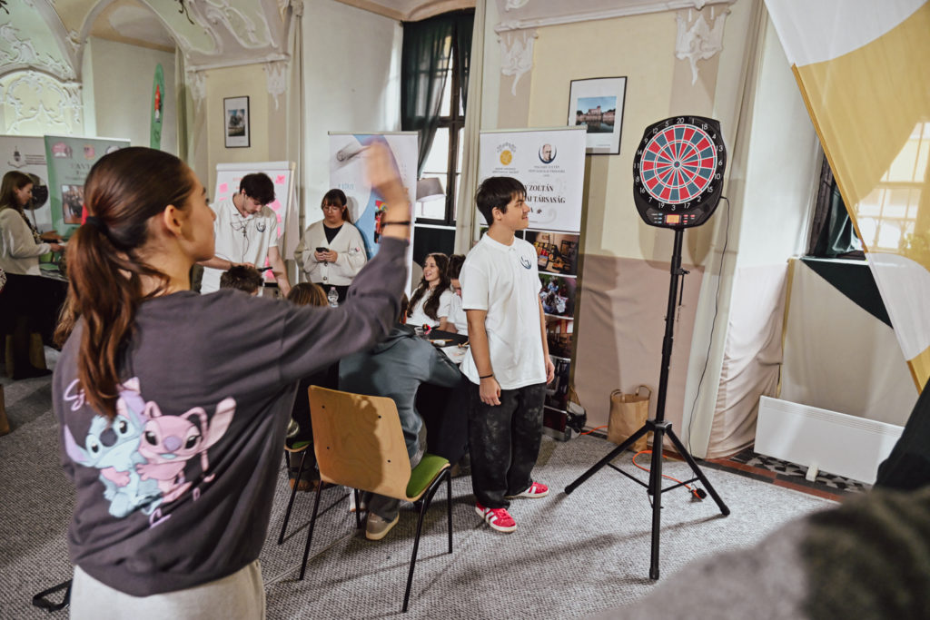 Kösz, jól vagyok. Tényleg? – Lelki Egészség Roadshow Tatán