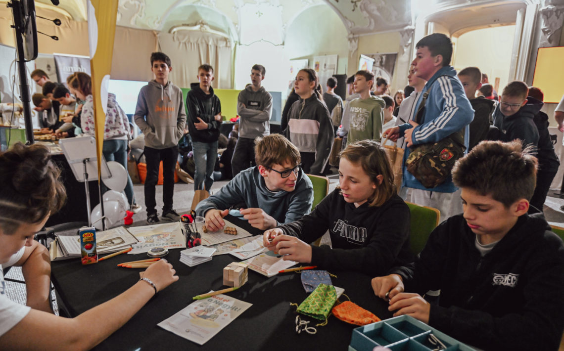 Kösz, jól vagyok. Tényleg? – Lelki Egészség Roadshow Tatán