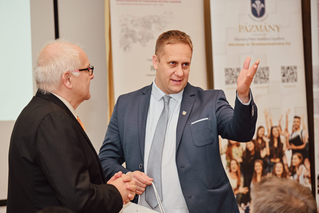 Történeti kertek találkoztak a szakrális tájjal – Esztergomban folytatódott a Vándorkollégium