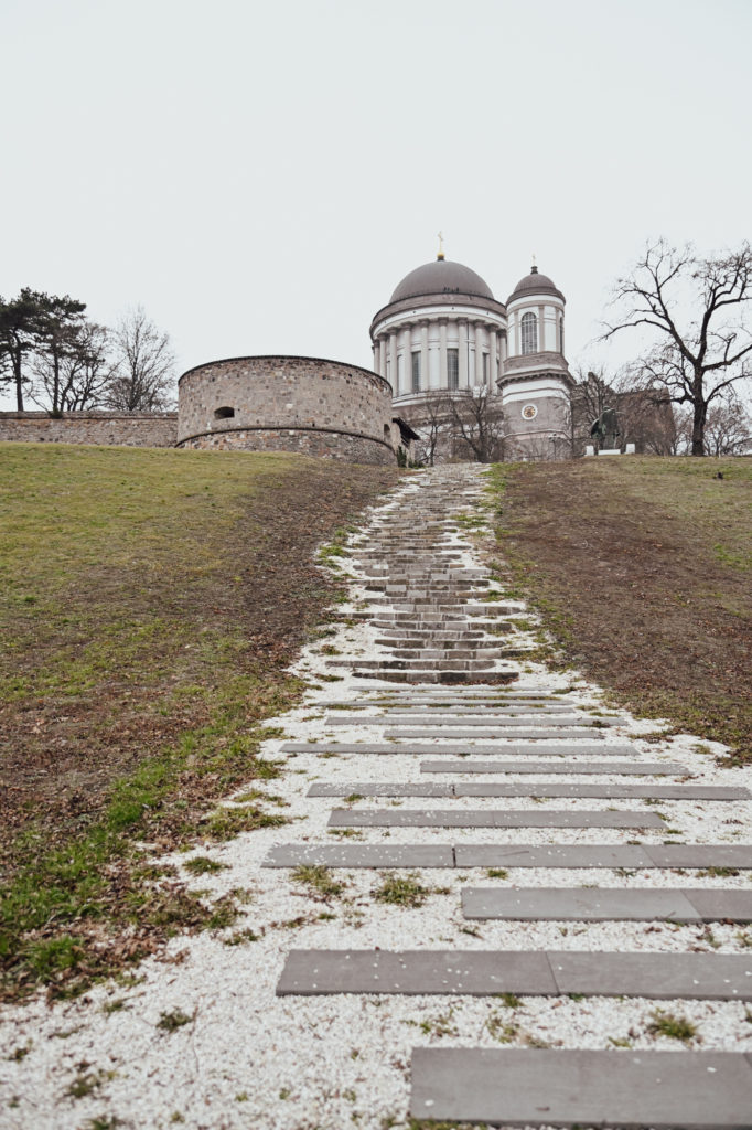 Történeti kertek találkoztak a szakrális tájjal – Esztergomban folytatódott a Vándorkollégium