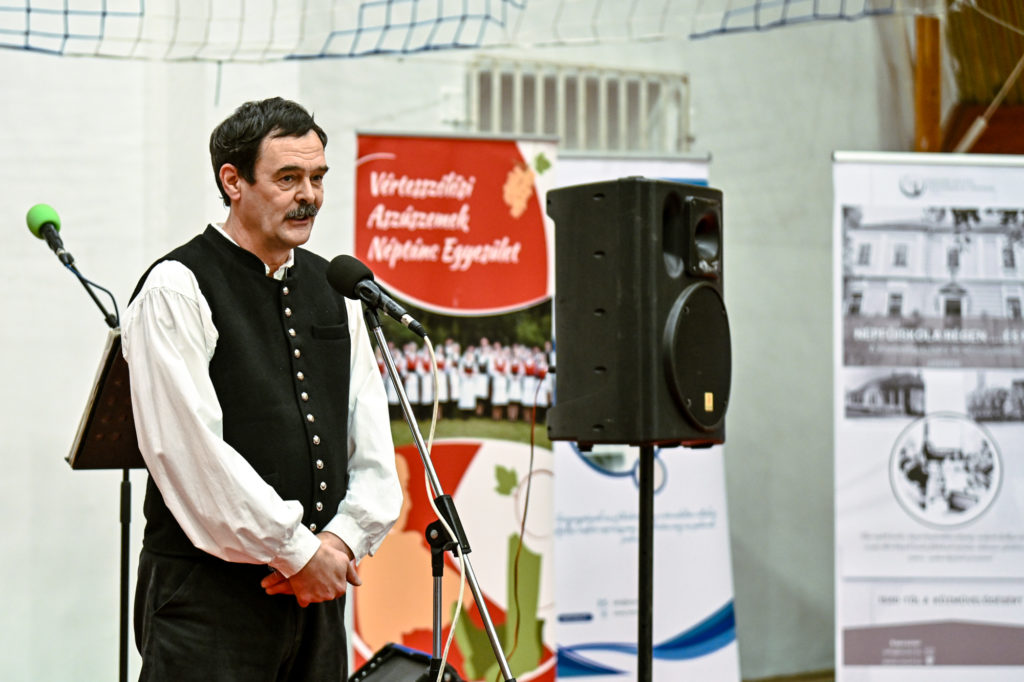 Értékek ünnepe és farsangi hangulat Vértesszőlősön