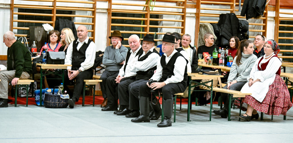 Értékek ünnepe és farsangi hangulat Vértesszőlősön