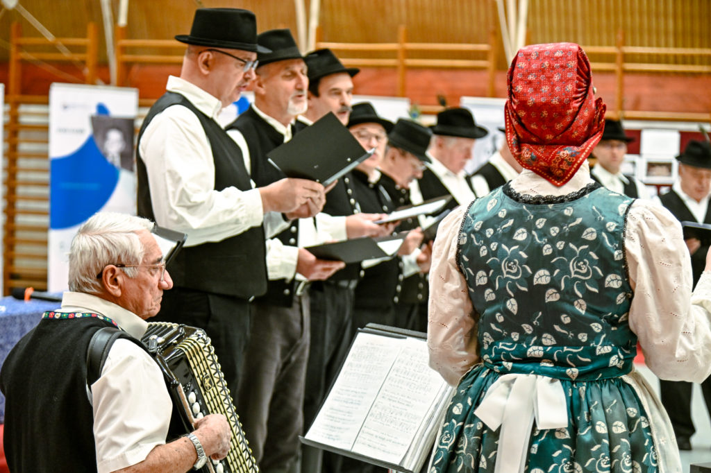 Értékek ünnepe és farsangi hangulat Vértesszőlősön