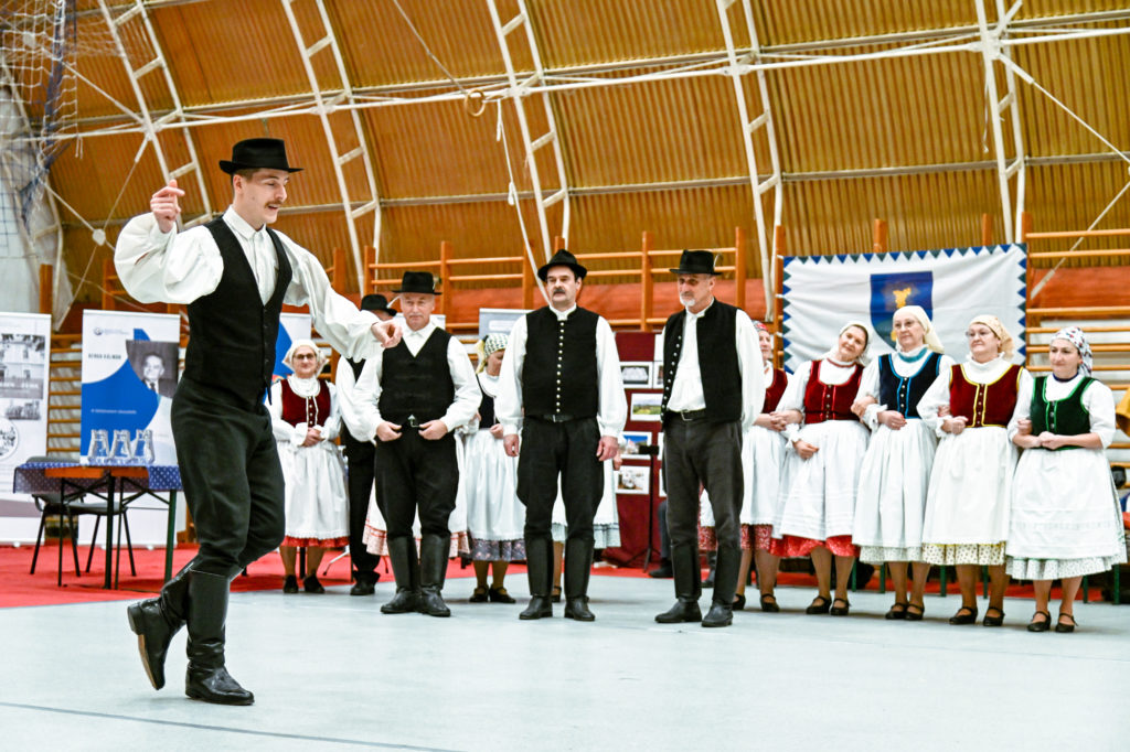 Értékek ünnepe és farsangi hangulat Vértesszőlősön