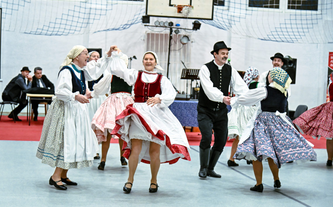 Értékek ünnepe és farsangi hangulat Vértesszőlősön