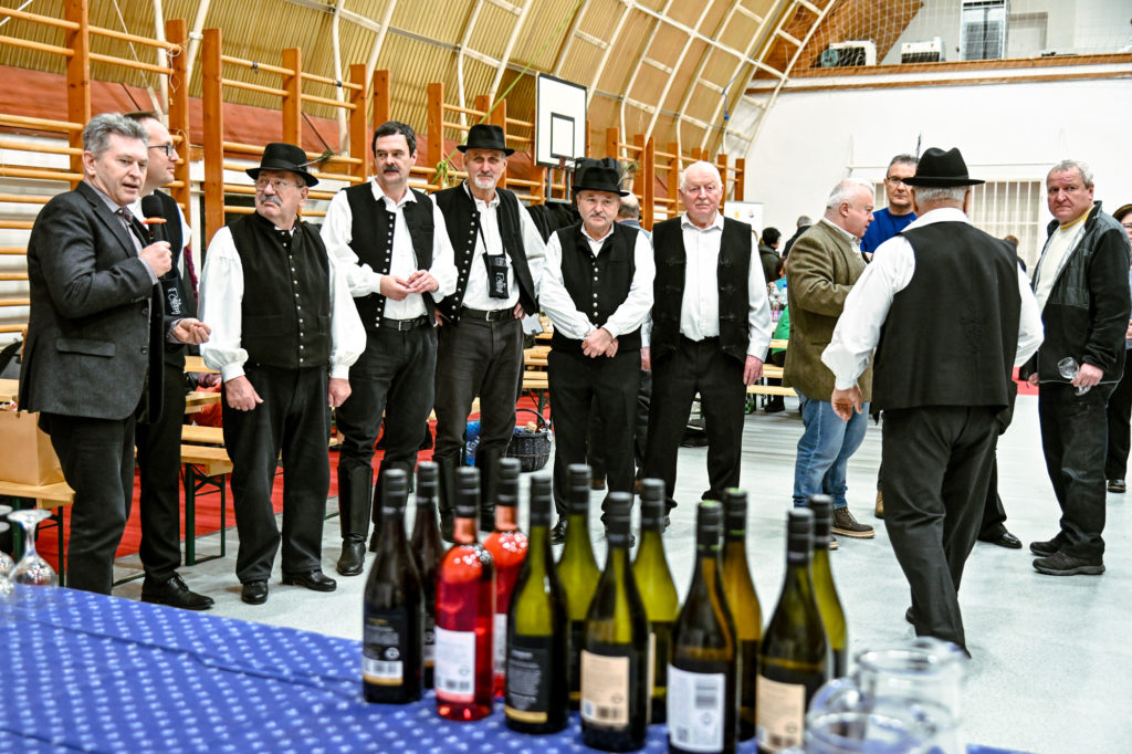 Értékek ünnepe és farsangi hangulat Vértesszőlősön