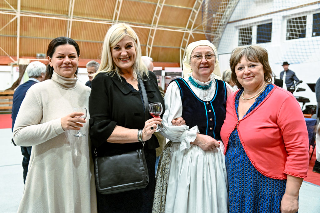 Értékek ünnepe és farsangi hangulat Vértesszőlősön