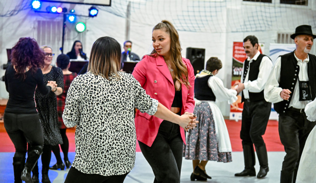 Értékek ünnepe és farsangi hangulat Vértesszőlősön