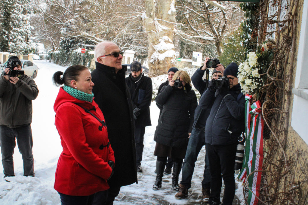 Megemlékezés a Tatai Népfőiskola alapításának 86. évfordulójáról