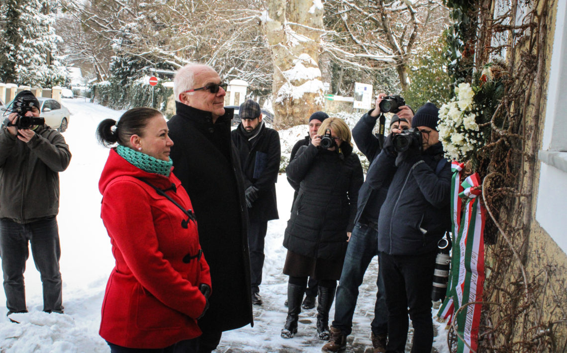 Megemlékezés a Tatai Népfőiskola alapításának 86. évfordulójáról
