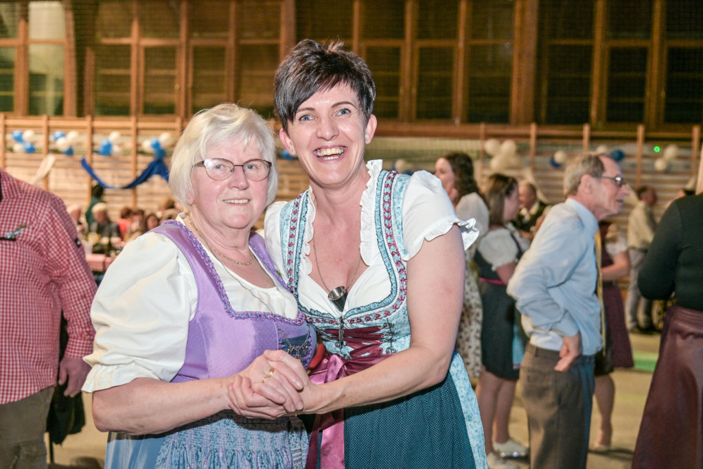 Közösségi értékek és nemzetiségi hagyományok Bajon