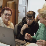 Egyre nagyobb az érdeklődés az okostelefon- és internettanfolyamunk iránt